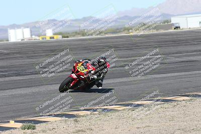 media/Jan-16-2026-CVMA Friday Practice (Fri) [[6f2bf47531]]/4-Racer 3-NRS/Session 3 (Bowl)/